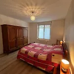 Centre, Calme, 95m Spacieux Apartman *